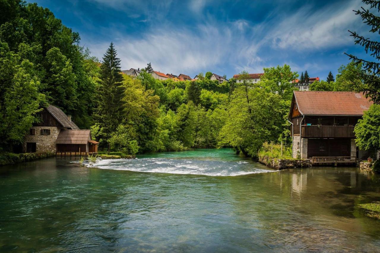 Studio Apartman Sirius Szluin Kültér fotó
