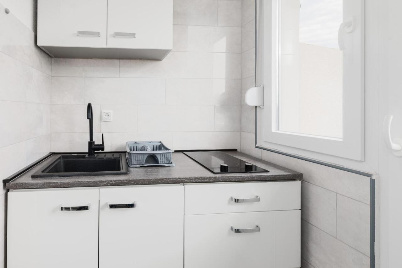 Studio Apartman Sirius Szluin Kültér fotó